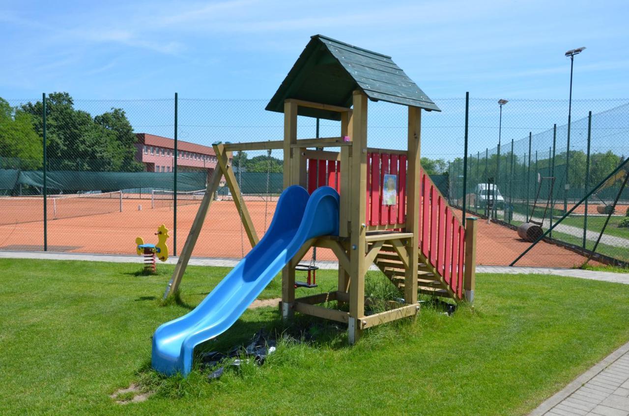 Penzion Rocket Club Lučenec Exteriör bild